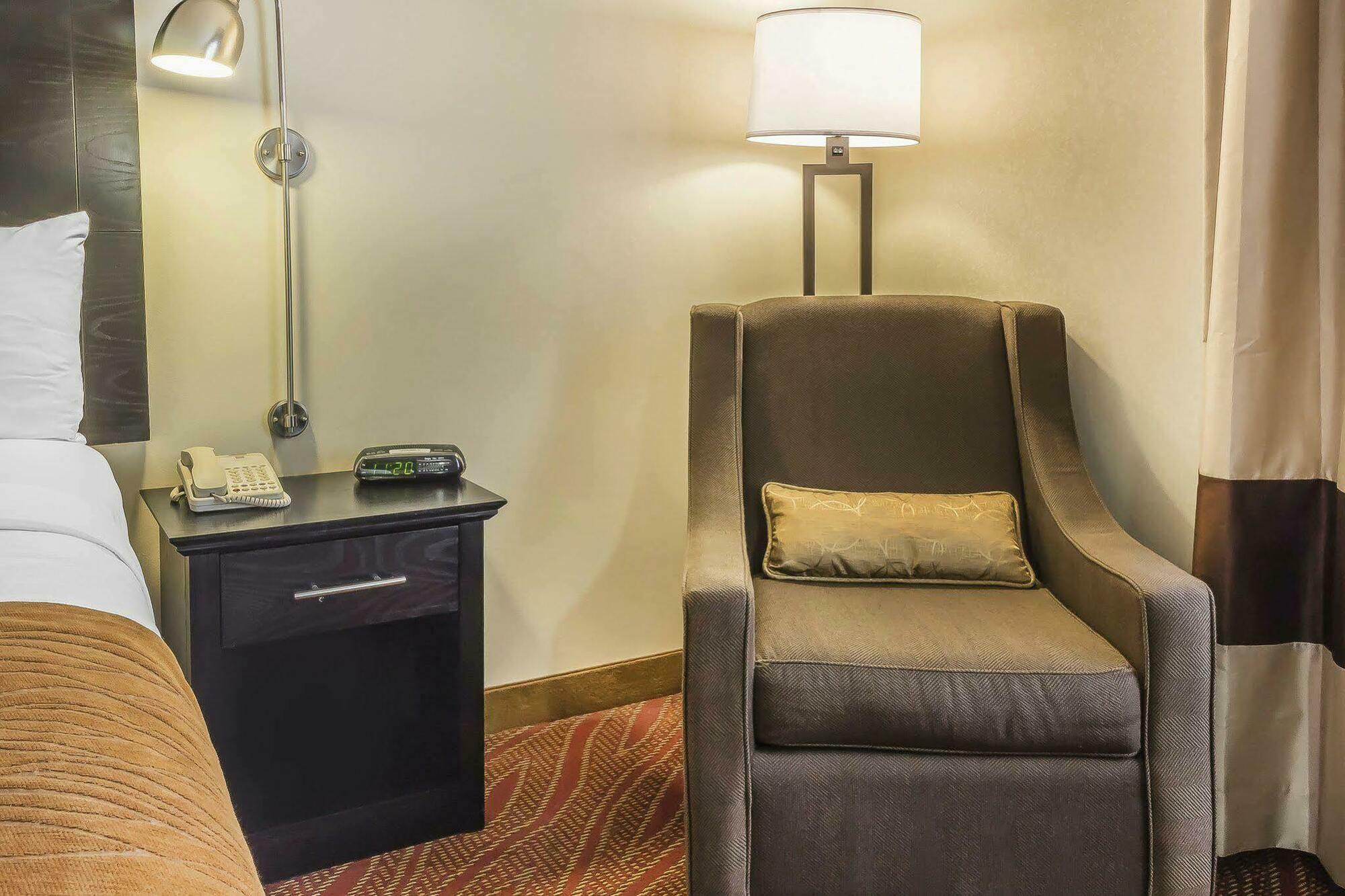 Comfort Inn & Suites Laguardia Airport New York Dış mekan fotoğraf